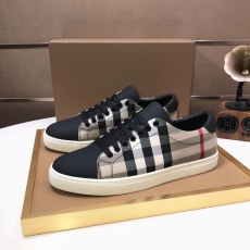 Burberry Low Shoes